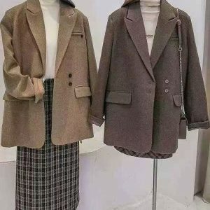 Special offer on women's clothing in woolen fabric