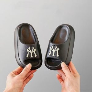 Children's slippers