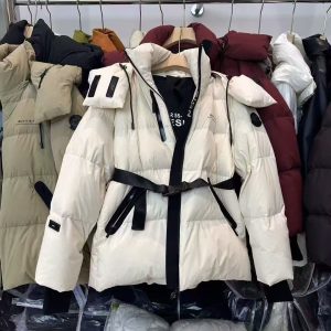 Women's cotton-padded jacket
