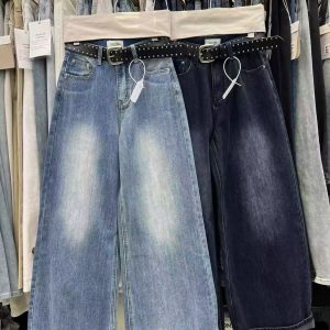 Women's high-quality jeans